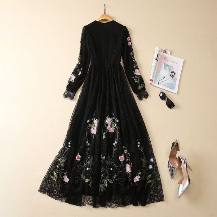 embroidered black lace dress - Image 8