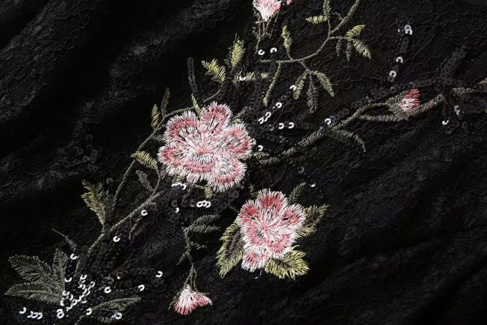 embroidered black lace dress - Image 13