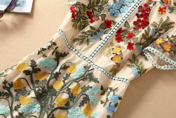 Embroidered mesh skirt - Image 9